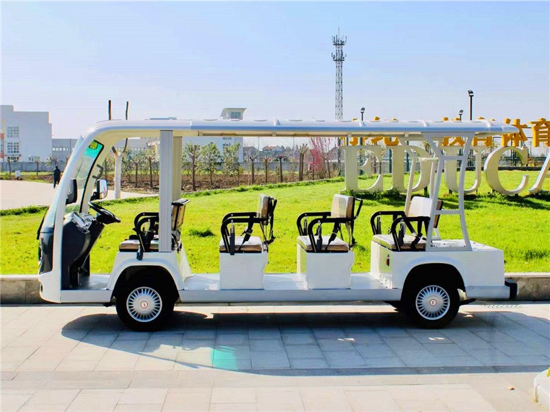 11座電動(dòng)觀光車(chē)-側(cè)視圖